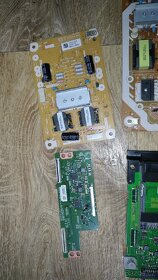 Panasonic TX-42AS520E - 8