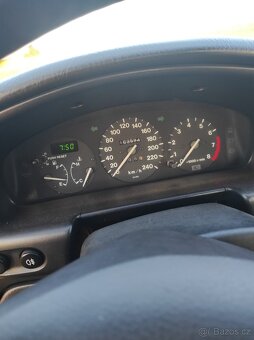 mazda mx3 - 8