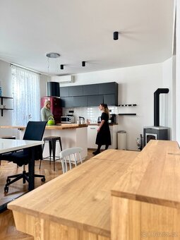 Pronájem kanceláře se zázemím (54 m²) - 8