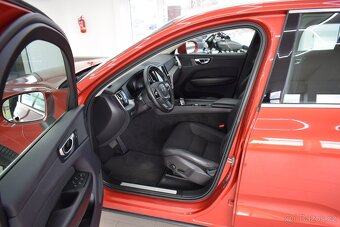 Volvo XC60 2,0 T8, 223 kW, AWD,Plug-in hybrid,DPH - 8