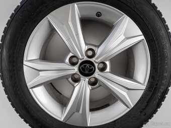 Toyota C-HR CHR - Originání 17" alu kola - Zimní pneu - 8