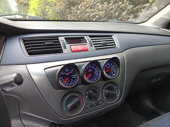 MITSUBISHI LANCER EVO 8 EU - 8