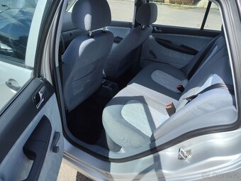 Škoda Fabia Comfort 1.4,16V,74kw.R.V.6/2001.Km 149 600 - 8