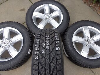 VW T-Roc / Passat zimna sada kol 215/60R16 - 8