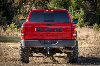 Rezervace Dodge RAM 2500 Power Wagon 6.4L - 8