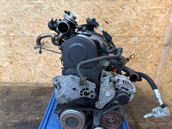 ČÁSTEČNĚ NASTROJENÝ MOTOR 1.9 TDI 74KW ATD - 8