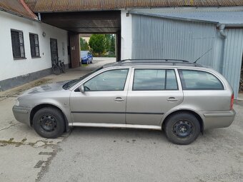 Škoda Octavia 1.6 MPI ČR - 8