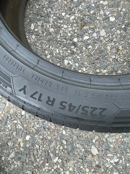 Letní pneu 225/45/17 - 8