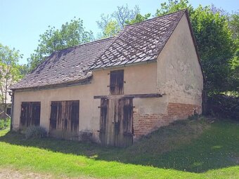 Prodej domu se 2 zahradami a stodolou v Týništi - Zubrnicích - 8