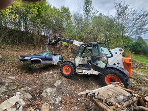 Predám teleskopický nakladač bobcat - 8