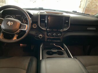 Dodge Ram 2500 6,4 heavy duty - 8