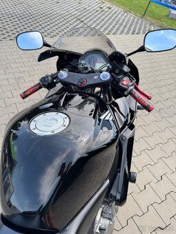 Honda CBR 600 RR - 8
