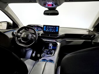 Peugeot 5008 BlueHDi Allure Pack S&S 7 míst rok 2021 - 8