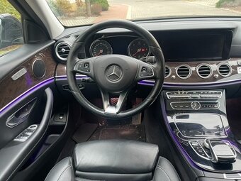 MECEDES BENZ E220 D, 143 kW, 2017, Elegance, 100% servis - 8