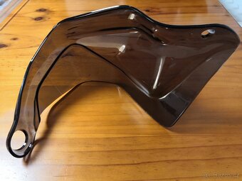 Černé zvýšení blástrů BMW - 8