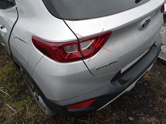 Kia Stonic na díly - 8