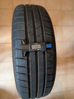 185/60 r15 letní pneumatiky Falken 7mm - 8