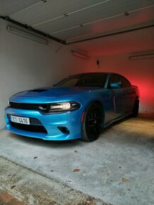 Dodge charger scat pack 6,4 r.v 19 výměna možná - 8