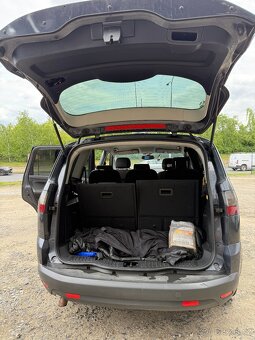 Ford S-MAX 2.0 TDCi 103 kW, 7 míst, výborný stav - 8
