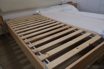 Postel IKEA ESPEVÄR 180x200, včetně potahu a dřevěných nohou - 8
