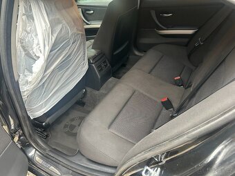 BMW 320D E90 LCI - 8
