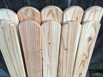 Dřevo- Plotová modřínová prkna plotovka plaňky na plot - 8