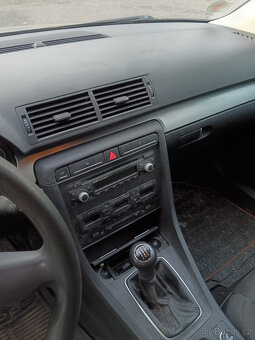 Audi A4 85 KW klima výhřev - 8