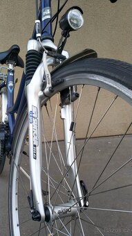 Špičkově osazené celoodpružené dámské městské kolo KTM Life - 8