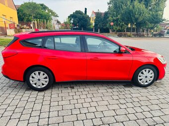 Ford Focus 1.5TDCI Trend-1.MAJITEL -ČR - 8