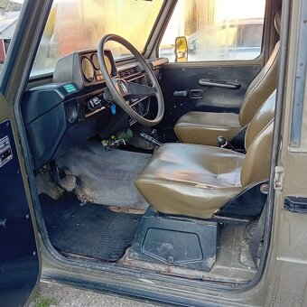 Mercedes GE 230 ( PUCH) - 8