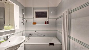 Nádherný byt 3+1 v centru Č. Budějovic - 8