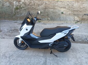 Skútr Voge SR1 125i GT - 8