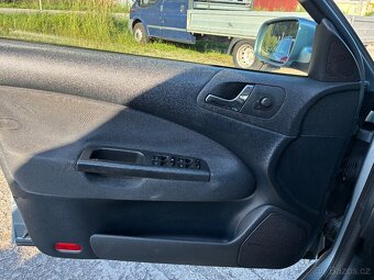 Škoda octavia 1 combi  2.0i 85kw - 8