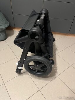 Bugaboo Donkey 5 s příslušenstvím - 8