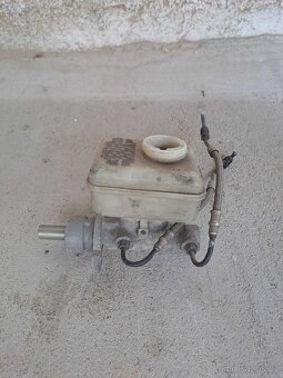 Prodám náhradní díly na Audi A3, r.v. 1998 - 8