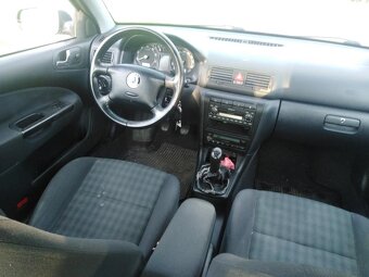 ŠKODA OCTAVIA  1. = 1,6i BENZIN 75 KW  TOUR - 8
