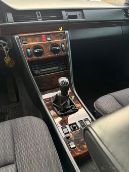 Mercedes-Benz W124 3.0 Hammer replika - 8