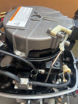 Zanovni lodni motor Tohatsu 5hp 4t dlouha noha DO - 8