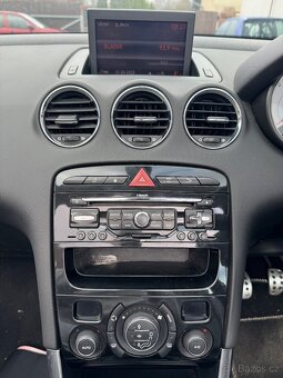 Díly z tohoto vozu Peugeot 308cc 2.0hdi - 8