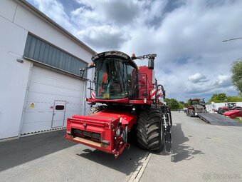 Sklízecí mlátička Case IH AF8250 - 8