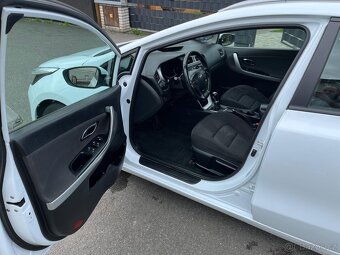 Kia ceed combi 1.6 - 8