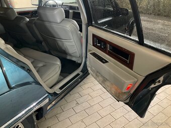 Cadillac De Ville Fleetwood 4,9 L 150kW V8 - 8