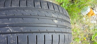 Pneu Letní 235/40/19 - 8