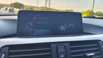 BMW 320d M-paket 80 000km 1.majitel - 8