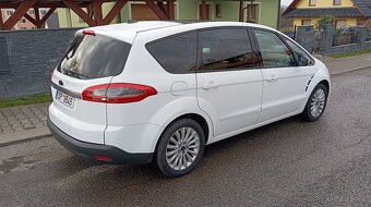 Ford S-MAX 7 míst 2.0 diesel - 8