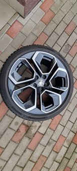 Alu kola 5x112 R19" zimní pneu - Octavia 4 - 8