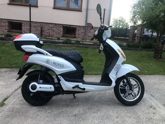 Elektroskútr Racceway E-Moped 80 km/h Nejlepší tuning 5,2kW - 8