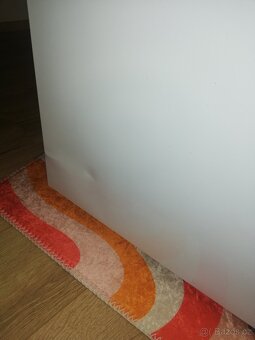 Nová malá lednice s mrazící přihrádkou Whirlpool - 8