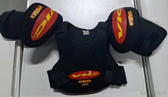 Hokejová výstroj - 8