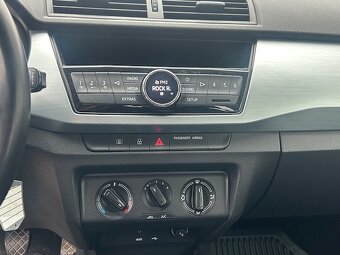 Škoda Fábia III 2018 1,0 MPi, AC, zimní pneu, koupeno v ČR - 8